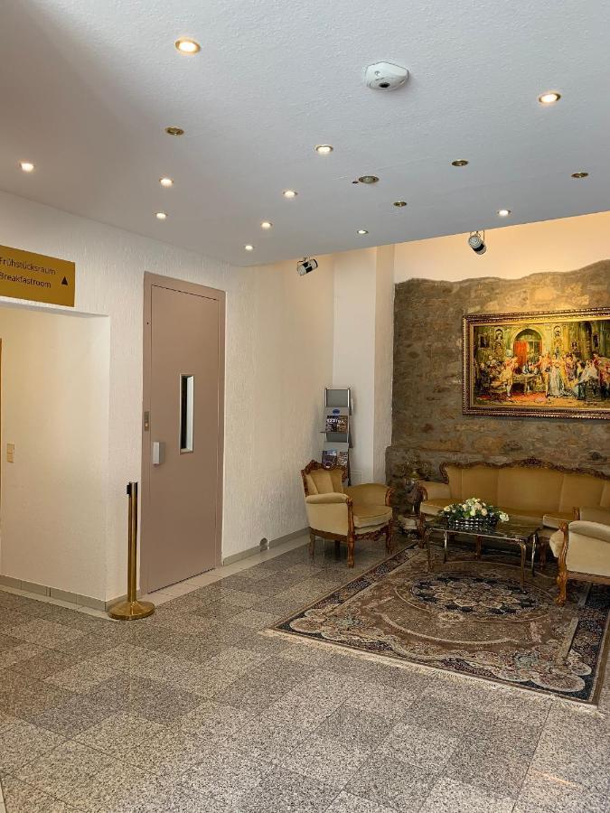 Hotel Erlenbacher Hof Bad Homburg vor der Höhe Esterno foto