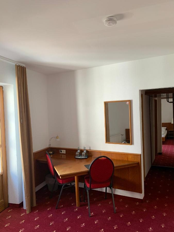 Hotel Erlenbacher Hof Bad Homburg vor der Höhe Esterno foto